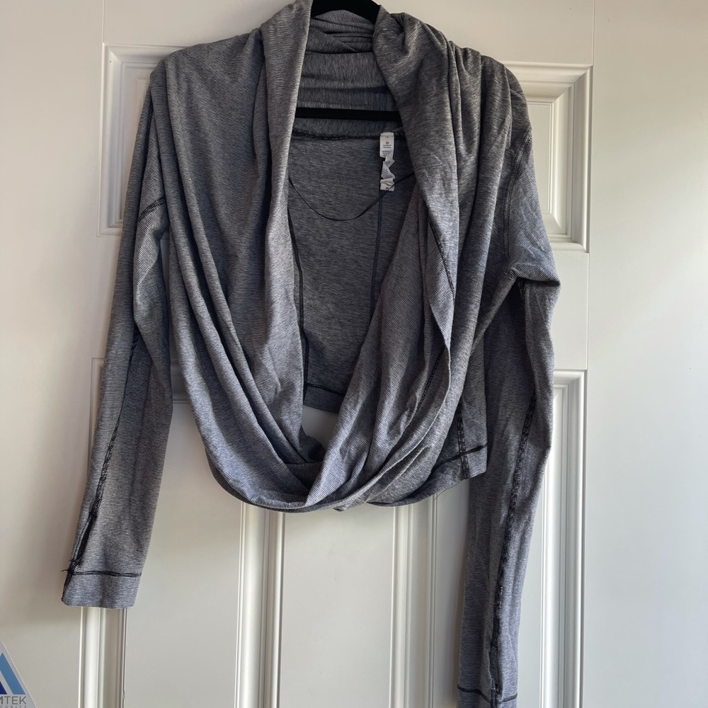 Lululemon cowl top